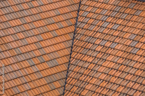 ヨーロッパの屋根瓦 European Red Tile Pattern Photo Adobe Stock でこのストック画像を購入して 類似の画像をさらに検索 Adobe Stock