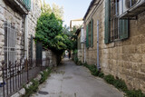Fototapeta Uliczki - Quiet  streets in the Mamila quarter in Jerusalem, Israel. The Zamenhof Street.