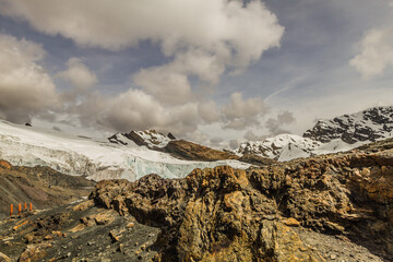 Wall Mural - Cordillera Blanca and Pastoruri Glacier. Peru.