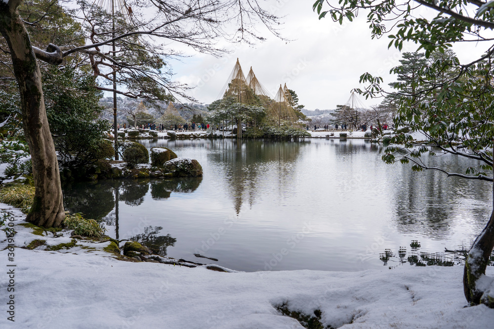 冬の金沢旅行 雪化粧した兼六園の雪吊り Dcn Gallery 冬の金沢旅行 雪化粧した兼六園の雪吊り Dcn Gallery