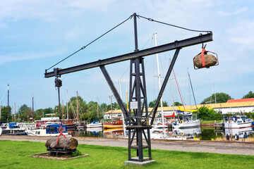 Canvas Print - Holzhebekran aus dem Jahr 1920 in Hafen Varel