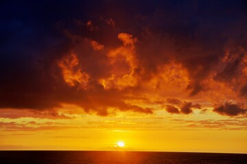  Sonnenaufgang über Atlantik