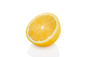 Lemon, Sliced lemon. Single half lemon facing left on a white background. (Tr - limon)
