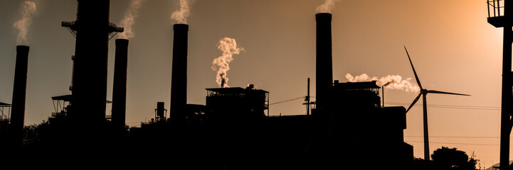 tower and high voltage wind and thermoelectric plant,