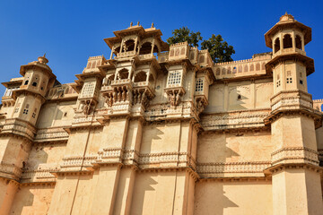 Wall Mural - Beautiful view of Udaipur city Palace in Udaipur, Rajasthan, India