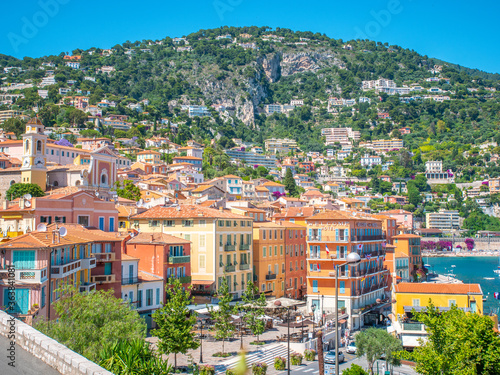 Cuadros en Lienzo Vue sur le village de Villefranche sur la cote d'azur, en Provence