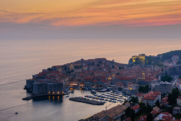 Wall Mural - Sightseeing of Croatia. Beautiful sunset view of Dubrovnik old town, Croatia