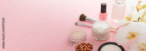 Cuadros en Lienzo Beauty background with facial cosmetic products