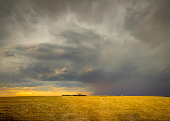 Severe Weather on the Great Plains in Summertime