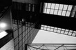 © Kengo/ けんご - 近代的な建物の天井
