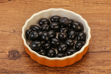 Black olives in the bowl