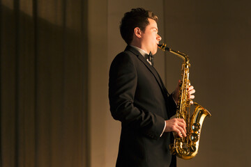 Canvas Print - Saxophonist performing