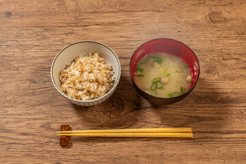 Wall Mural - ご飯と味噌汁　Brown rice Japanese food
