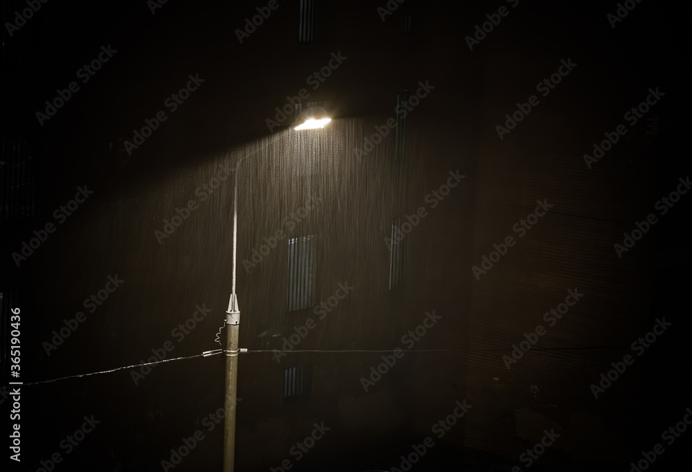 Heavy rain under Night Street lamp lights , Rainstorm,Grained Image ...