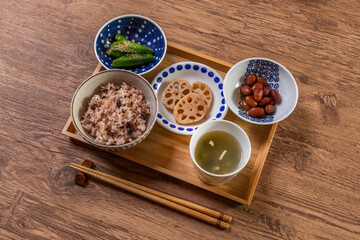 Wall Mural - ご飯と味噌汁　Brown rice Japanese food