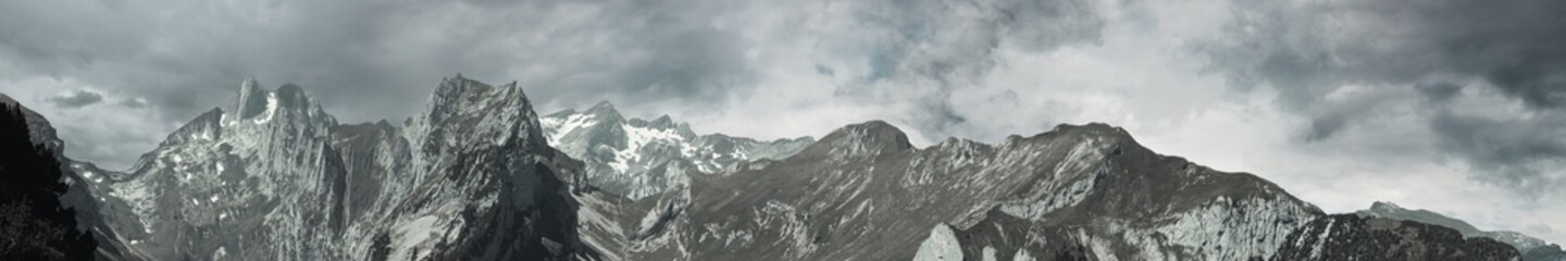 Leinwandbilder - panoramic view to the massif of Alpstein