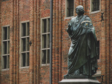  Monument Of Nicolaus Copernicus - Torun