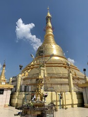 Canvas Print - Pagode Botataung à Yangon, Myanmar