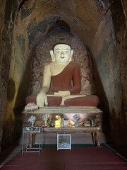 Sticker - Bouddha d'un temple à Bagan, Myanmar