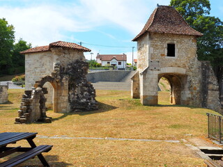 Wall Mural - ancienne porte de france à Vaucouleurs dans la Meuse