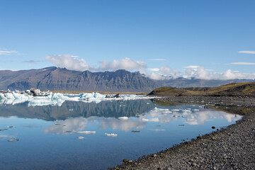 Sticker - Iceland: the complete tour