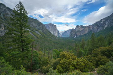 tunnel view in yosemite nationalpark, california, usa