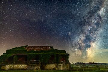 Wall Mural - house at night