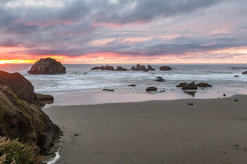 Wall Mural - Sunset at the beach