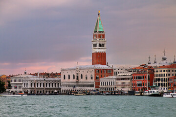 Wall Mural - View of San Marco Campanile, Palazzo Ducale and Biblioteca at sunset in Venice, Italy