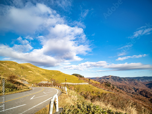 長野県 ビーナスライン 雲上の絶景道路 Buy This Stock Photo And Explore Similar Images At Adobe Stock Adobe Stock