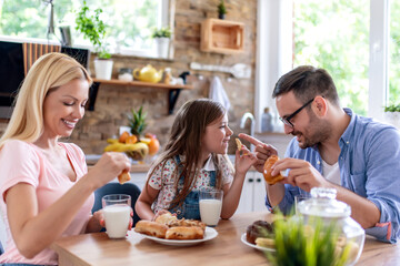 Sticker - Family have breakfast at home.