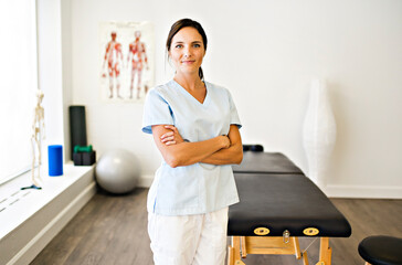 portrait of a physiotherapy woman smiling in uniforme