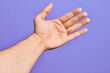 © Krakenimages.com - Hand of caucasian young man showing fingers over isolated purple background counting number 5 showing five fingers