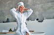 © Vasyl - Senior woman beauty care