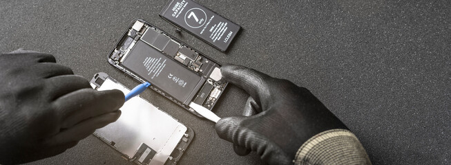 Smartphone Reparatur – Austausch des Defekten Akkus