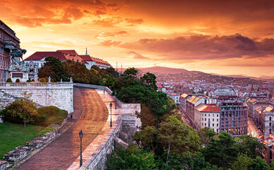 Wall Mural - Wonderful sunset at the Royal Palace of Buda in Budapest, Hungary