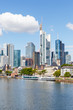 Frankfurt am Main, Blick auf die Skyline von der Alten Brücke. Hessen, Deutschland, 07.07.2020.