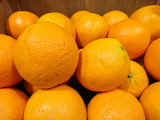 Oranges in the market