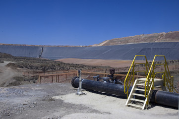 Wall Mural - Instalaciones para la gran minería del cobre plantas de extracción de concentrado de cobre  Minera Maria Ines De Andacollo Coquimbo Chile Sudamerica