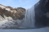 Fototapeta Morze - アイスランド、スコゥガフォスの滝