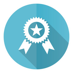 Aufkleber - Award vector icon, flat design blue round web button isolated on white background