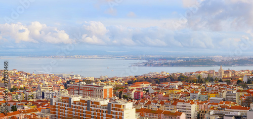 Panoramic view Lisbon downt...