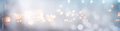 Cuadros en Lienzo Golden bokeh background with fog
Abstract golden bokeh background with blur effects and sparks for a glamorous holiday concept