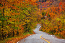Beautiful Rural Vermont Drive In Autumn Time
