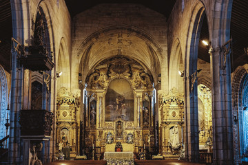 Canvas Print - Horizontal shot of the nave of a church in Portugal