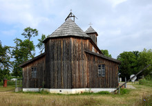 Built In 1932, A Wooden Roman Catholic Branch Church Dedicated To God's Mercy At The Palace And Park Complex In The City Of Łochów In Masovia, Poland