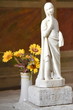 Kleine Statue der Maria in der Kapelle von Montesiepi