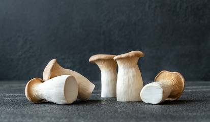 Wall Mural - Raw king oyster mushrooms