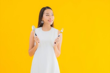 Canvas Print - Portrait beautiful young asian woman with fork spoon