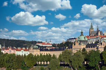 Canvas Print - Old town and Prague Castle cityscape in Czech republic